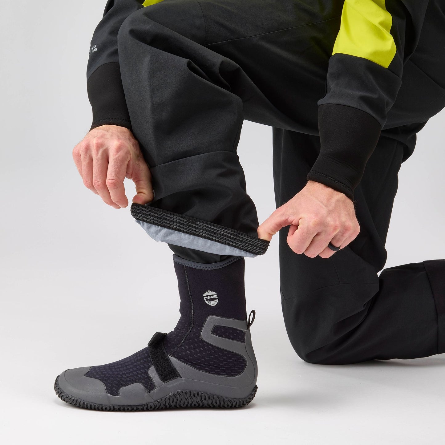 Men's Axiom GORE-TEX Pro - NRS Dry Suit