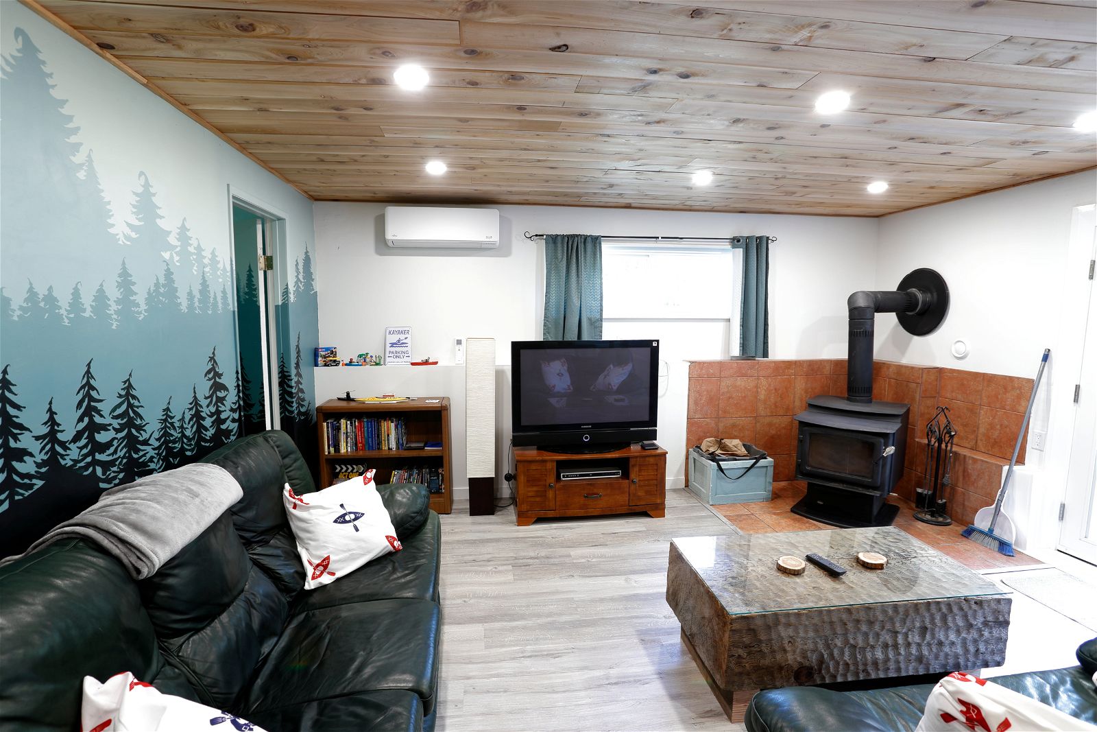   Kayak Suite/Night  BestCoast Outfitters 